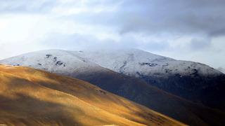 Kars'ta şehir merkezi, Ardahan'da ise yüksek kesimler karla kaplandı