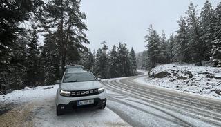 Bolu'nun yüksek kesimlerinde kar yağışı etkili oldu