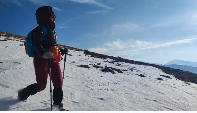 Doğaseverler 3 bin 395 rakımlı Vivara Dağı’nda zirve yaptı 8