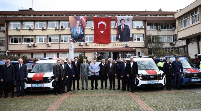 Sinop ta jandarma ve emniyet teşkilatına tahsis edilen 19 yeni araç hizmete alındı 4