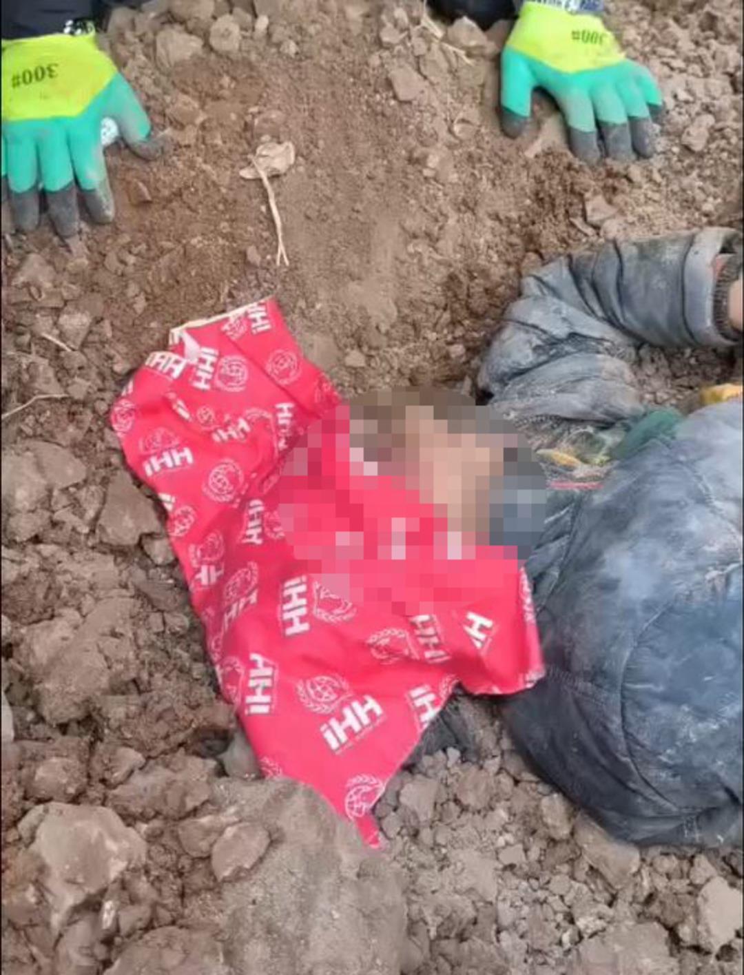 Kayıp olarak aranırken canlı halde toprağın altında bulundu! Dayının ilk ifadesi çıktı 4