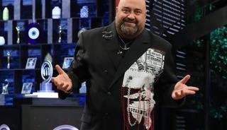 &Uuml;nl&uuml; şef aşka geldi! 21 yaş k&uuml;&ccedil;&uuml;k sevgilisini &ouml;ve &ouml;ve bitiremedi