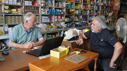 Çırak olarak girdiği dükkanın sahibi oldu