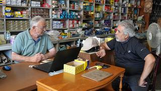 Çırak olarak girdiği dükkanın sahibi oldu