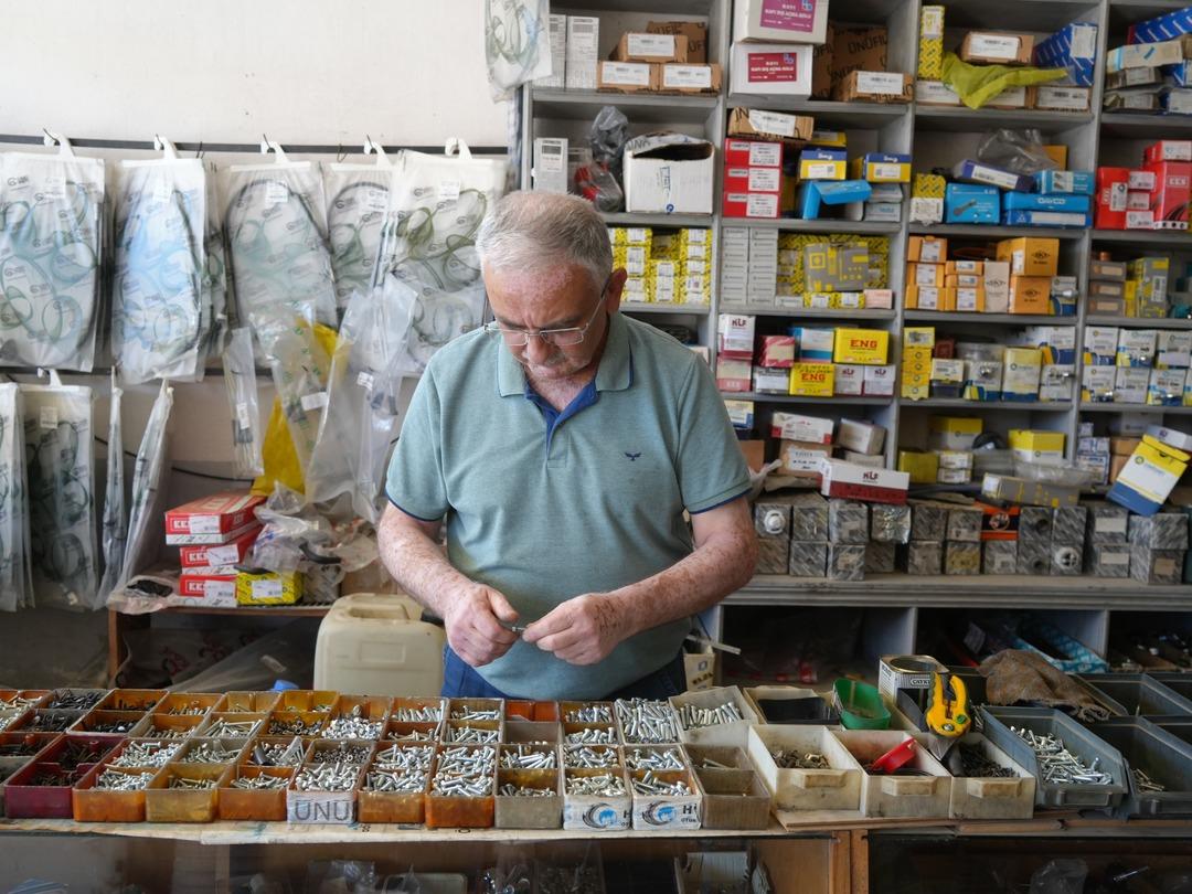 Çırak olarak girdiği dükkanın sahibi oldu 3