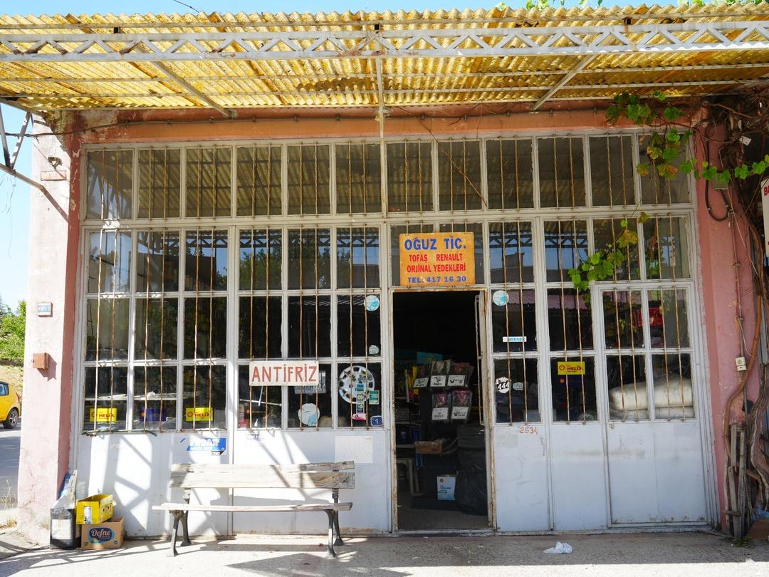 Çırak olarak girdiği dükkanın sahibi oldu 4