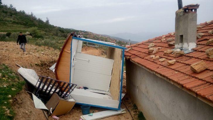 Aydın'da rüzgar bir konteyner evi uçurdu!
