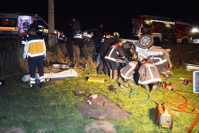 &Ccedil;ubuk taki kazada aynı aileden 3 kişi &ouml;ld&uuml;, 2 kişi yaralandı 3