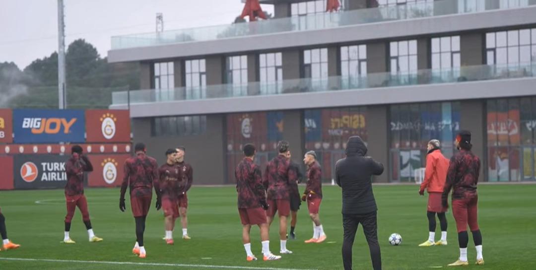 Galatasaray a Monaco maçı öncesi kimler sakat? 3 futbolcu antrenmana çıkmadı 4