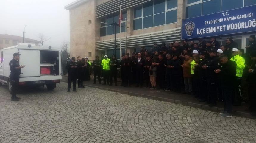 Kalp krizi geçiren polis memuru hayatını kaybetti