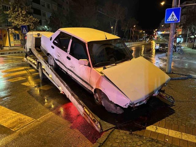 Alkollü ve ehliyetsiz kadın sürücü dehşet saçtı 6