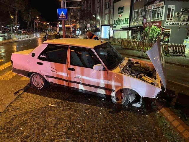 Alkollü ve ehliyetsiz kadın sürücü dehşet saçtı 4