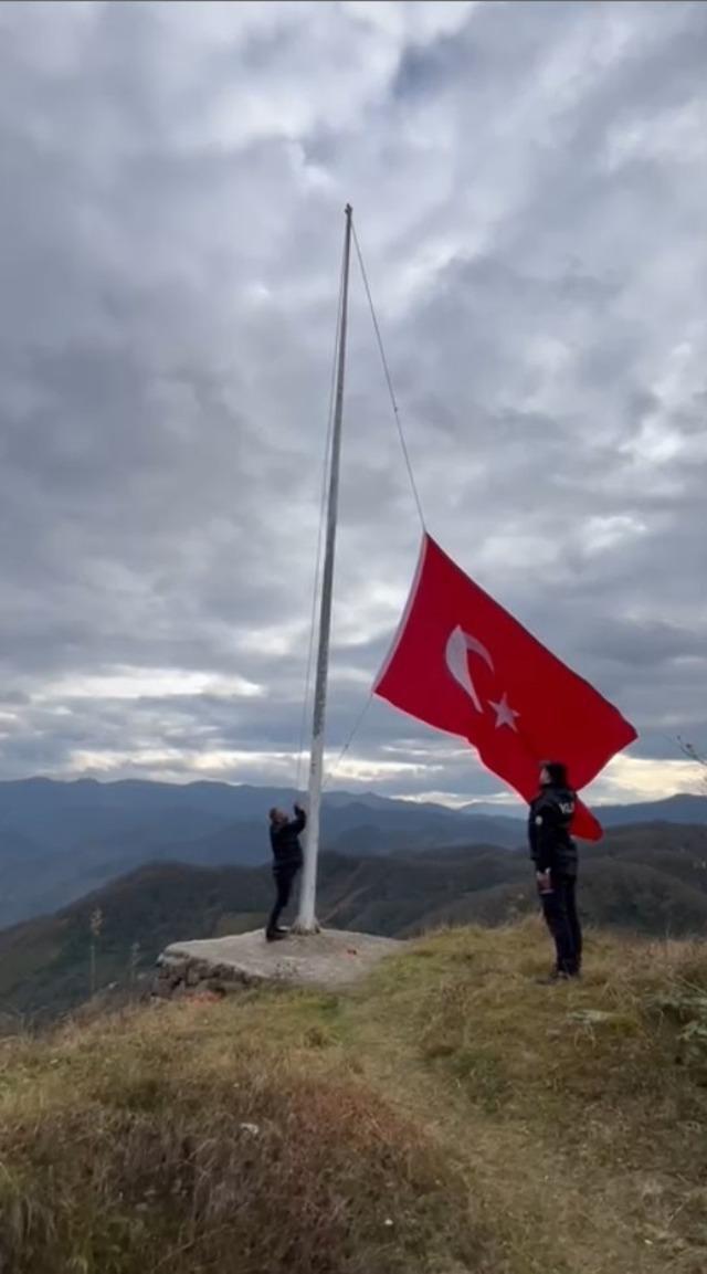Giresun Valiliği müdahale etti; Yıpranan Türk bayrağı yenilendi 1
