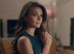 Aşka geldi! Sevgilisini öpmelere doyamadı