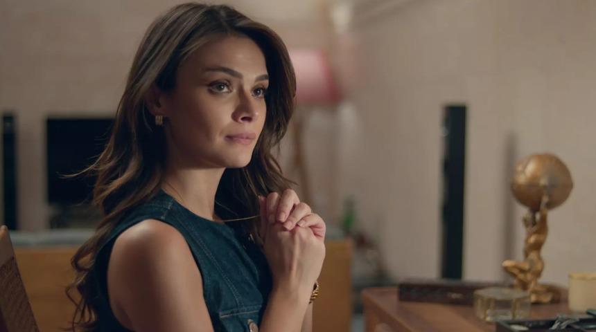 Uzak Şehir'in Alya'sı Sinem &Uuml;nsal tatilin keyfini s&uuml;r&uuml;yor! Son pozlarına beğeni yağdı