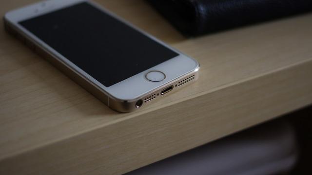 Apple'dan şaşırtan hamle: 13 yıl önce çıkan iPhone'a güncelleme geldi!