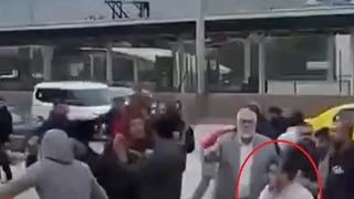 Demir sopa ve yumruklarla birbirine saldırdılar