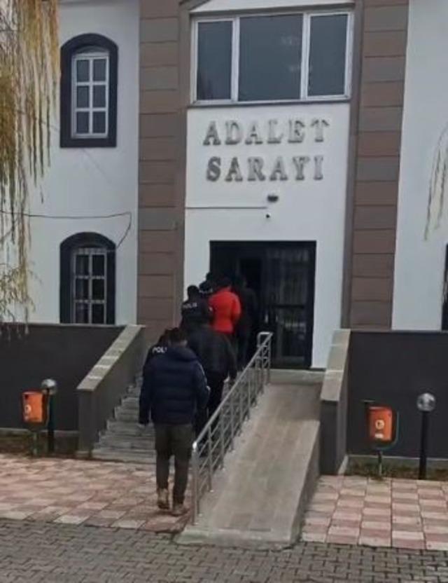 Sivas&rsquo;ta &ccedil;aldıkları Kangal k&ouml;pekleriyle Kayseri&rsquo;de yakalandılar 1
