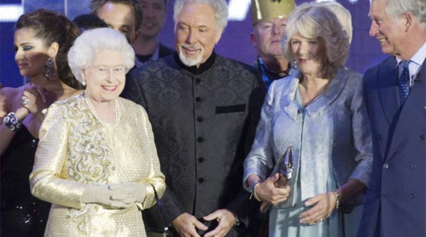 İngiltere bu haberle karıştı! Kraliçe Elizabeth'i tahttan indirmek istiyor