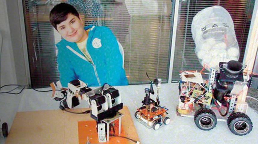 Dünya 15 yaşındaki Türk muciti konuşuyor