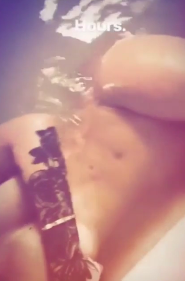 Duşta çırılçıplak! Önce paylaştı, sonra anlattı G2