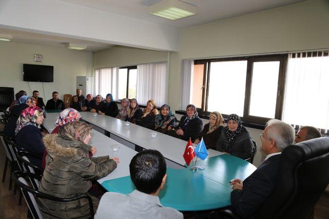 Yunus Emre Mahallesi sakinlerinden Başkan Başsoy’a ziyaret