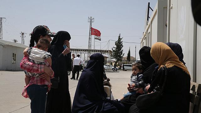 Bakan Yerlikaya duyurdu! İşte ülkesine dönen Suriyeli sayısı