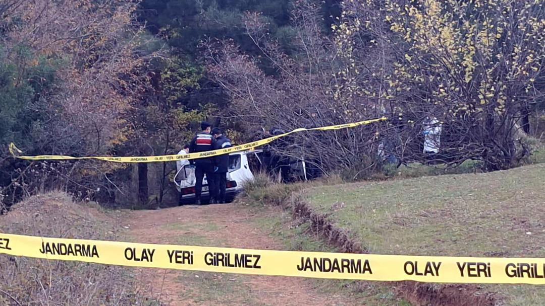 Samsun da korkunç olay! Boşanmış çift otomobilde ölü bulundu 2
