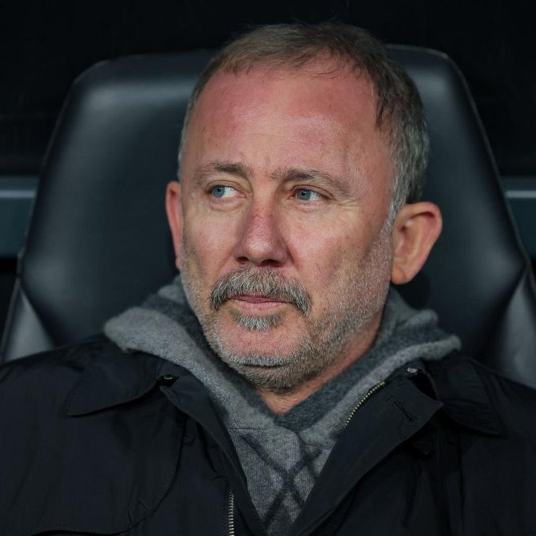 Beşiktaş tribünlerinden tepki! İstifa sesleri stadyumu inletti 3