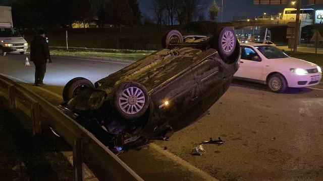 Kontrolden çıkan otomobil takla attı 1