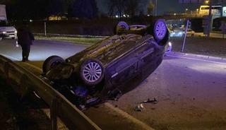 Kontrolden çıkan otomobil takla attı