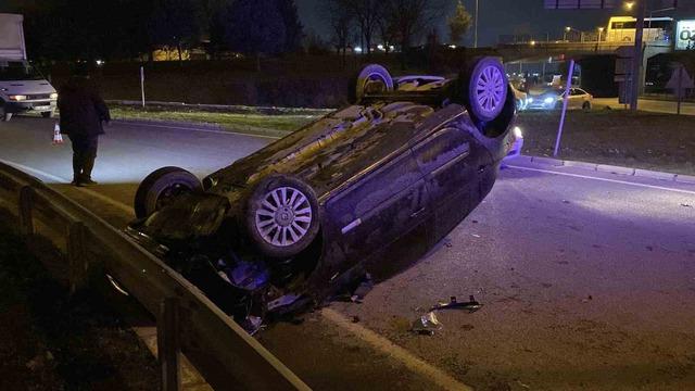 Kontrolden çıkan otomobil takla attı