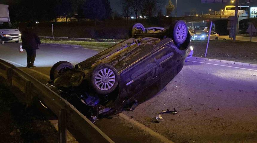 Kontrolden &ccedil;ıkan otomobil takla attı
