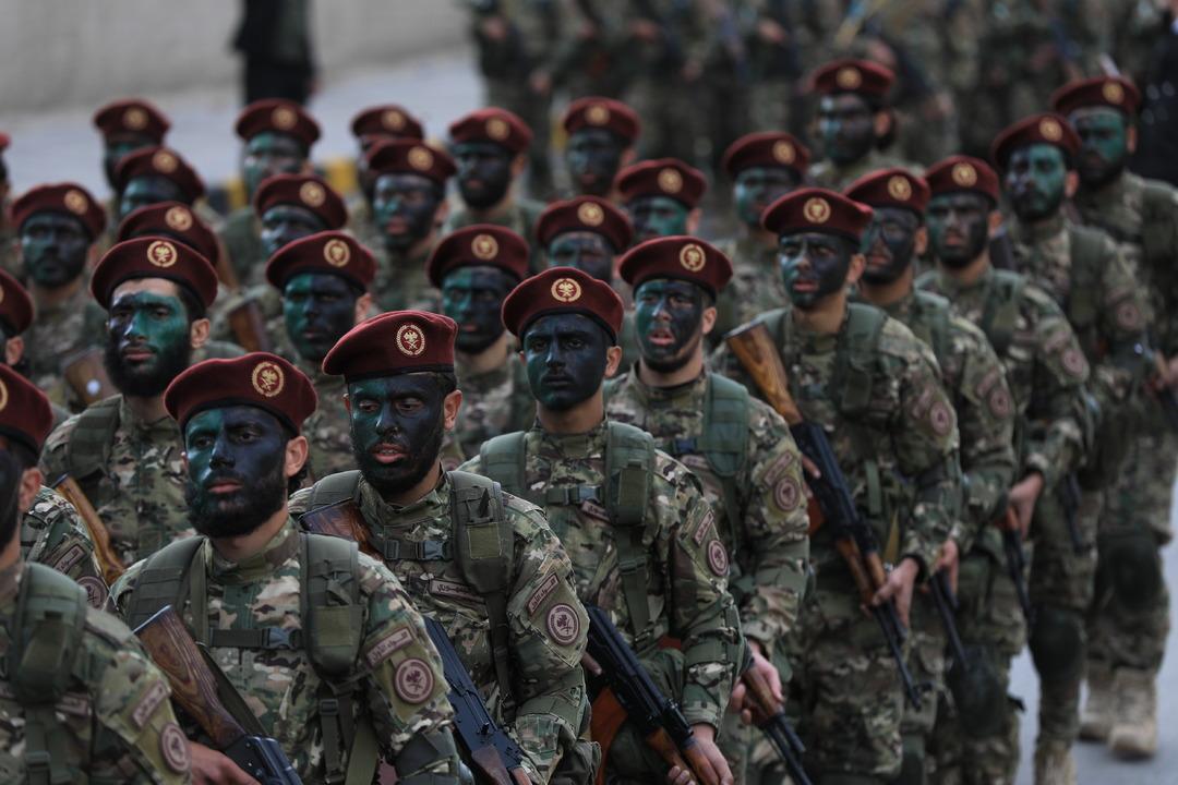 Suriye de ordu teyakkuzda! Şara kamuflajı giydi, 80 bin asker operasyon için hazır 2