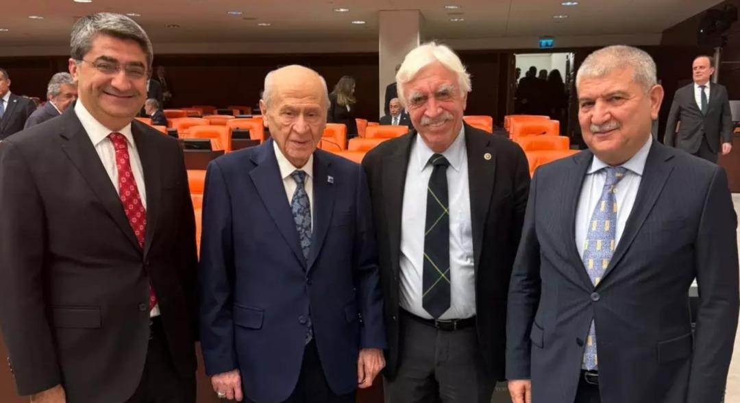 Devlet Bahçeli, DEM Partilileri alkışladı çaya davet etti 4