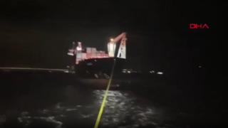 Çanakkale Boğazı'ndan geçerken arızalandı: 'Kurtarma-18' ve 'Kurtarma-17' yardıma koştu