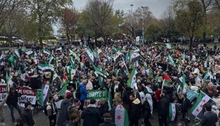 İstanbul'da Suriye bayraklı kutlama!