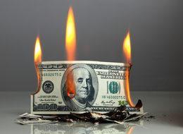 Dolar ve euro durdurulamıyor