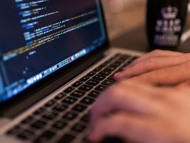 Showbahis &ccedil;etesi &ccedil;&ouml;kertildi! Yasa dışı bahis operasyonu: 2 milyar TL'ye el konuldu