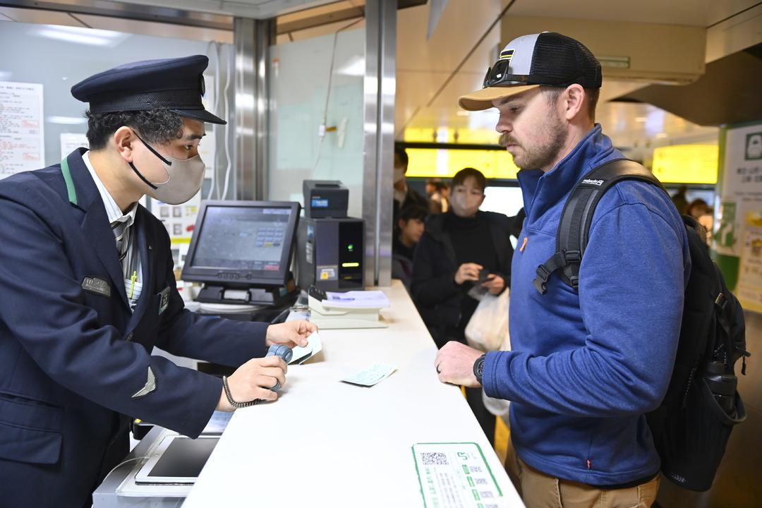Hızlı tren seferleri iptal: Japonya da 7,6 lık deprem sonrası karar 2