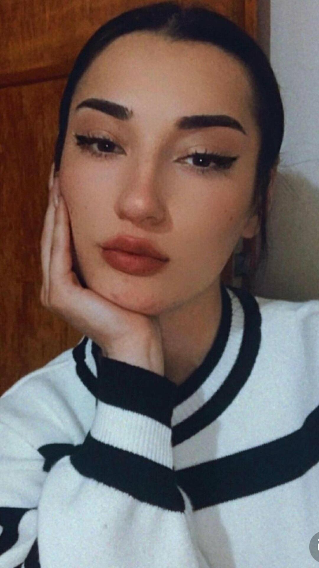 İş görüşmesinde öldürülen Aslıhan Sinem Çiçek in ölümünde yeni gelişme: "Öğrenince koşa koşa kızımın mezarına gittim" 1