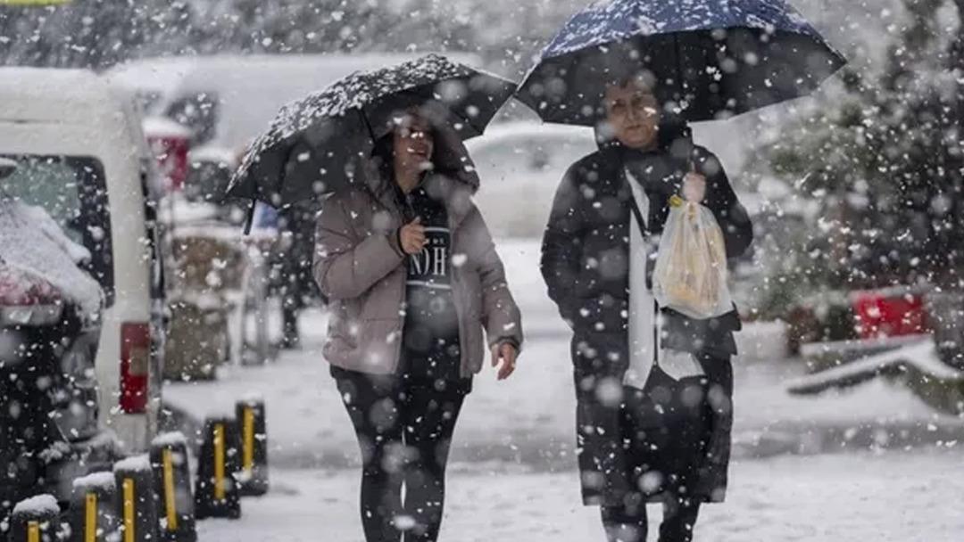 Kar yağışı için yeni tahmin! Tarih verdiler: "Tepemizde devasa bir soğuk hava deposu oluşuyor" 2