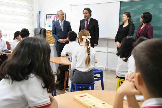 Eskişehir’de 1896 yılından beri ayakta olan tarihi okul eğitime devam ediyor 1