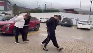 İskenderun’da kasten yaralama ve tehdit şüphelisi 3 kişi tutuklandı