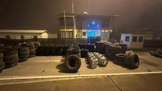 Şanlıurfa’da 2 milyonluk kaçak lastik operasyonu: 2 gözaltı