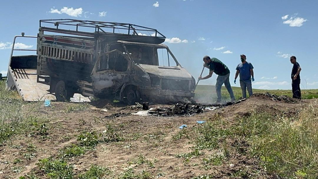 Baba ve oğlunu tabancayla vurduktan sonra yakmıştı! Hedef şaşırtmak için yaptığı pes dedirtti 2