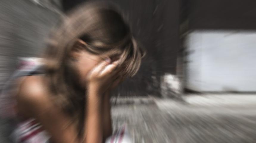 Sokak ortasında liseli genç kıza taciz! Kaçarak arkadaşının evine sığındı