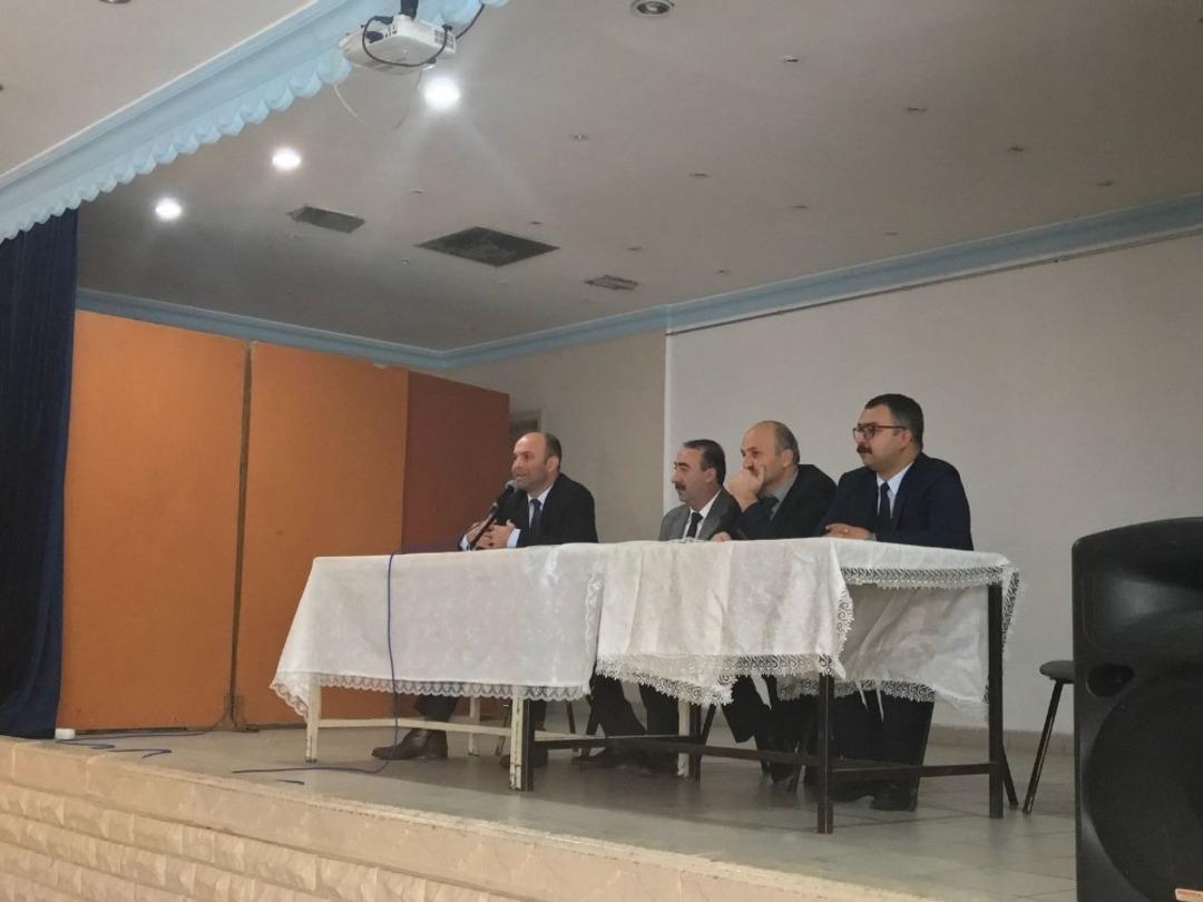 Muhtar ve arıcılara gezginci arıcılık genelgesi anlatıldı