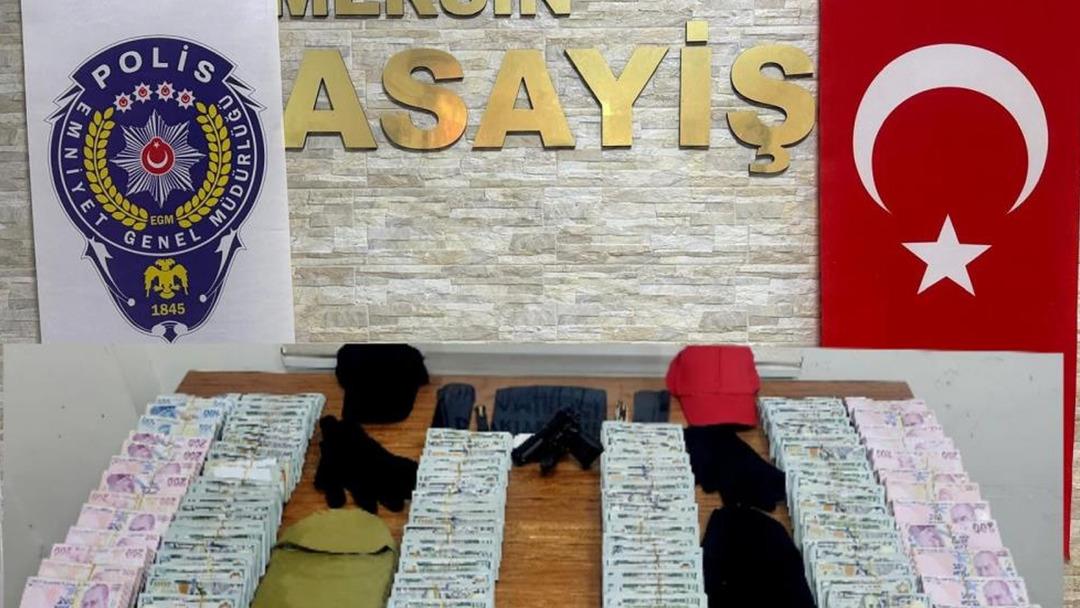 Mersin de film gibi soygun! 1 milyon doları çalan zanlılar yakalandı 3