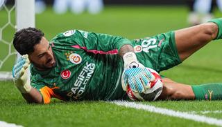 Fransa'da skandal manşet! Galatasaraylı kaleciyle dalga geçtiler